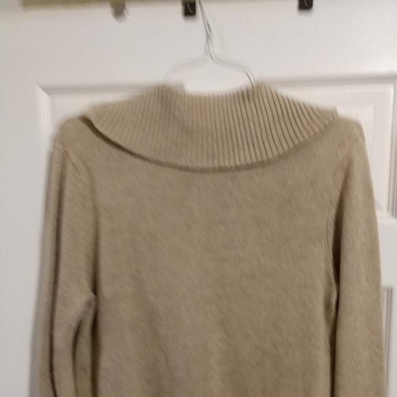 SOLD   Vintage 🆕 Tiara International Embroidered Cardigan Sweater Zipper Front - Picture 5 of 11